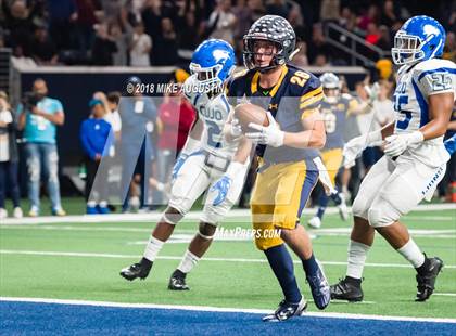Thumbnail 3 in John Tyler vs. Highland Park(UIL 5A DI Reg II Quarterfinal) photogallery.
