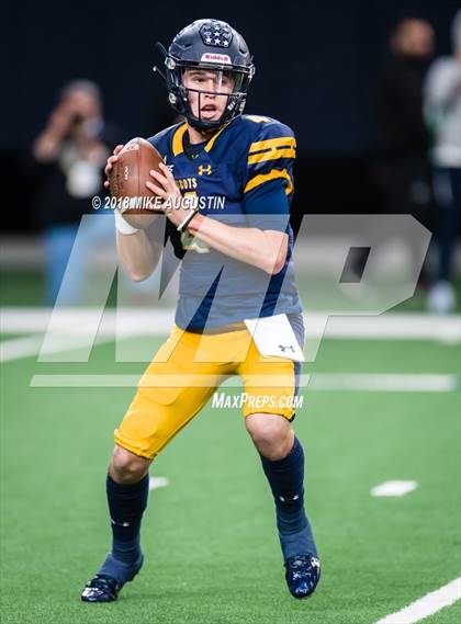 Thumbnail 2 in John Tyler vs. Highland Park(UIL 5A DI Reg II Quarterfinal) photogallery.