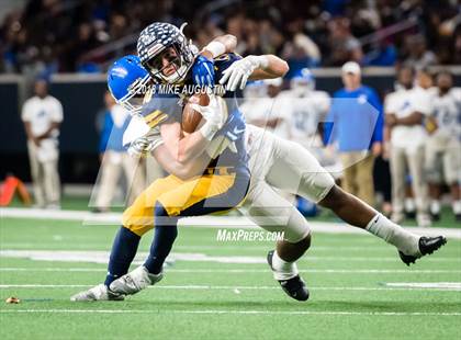 Thumbnail 1 in John Tyler vs. Highland Park(UIL 5A DI Reg II Quarterfinal) photogallery.