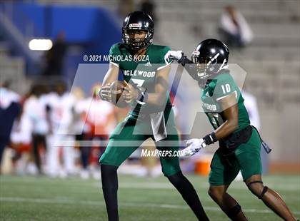 Thumbnail 3 in Hawthorne vs. Inglewood photogallery.