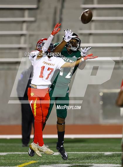 Thumbnail 3 in Hawthorne vs. Inglewood photogallery.
