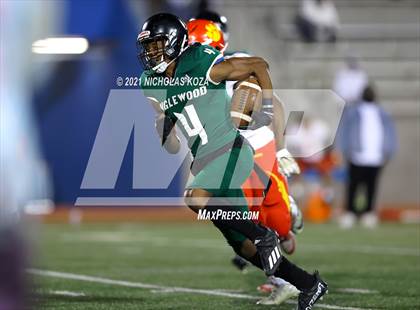 Thumbnail 3 in Hawthorne vs. Inglewood photogallery.