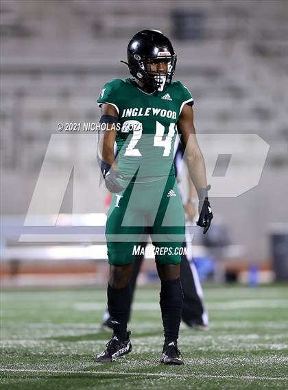 Thumbnail 3 in Hawthorne vs. Inglewood photogallery.