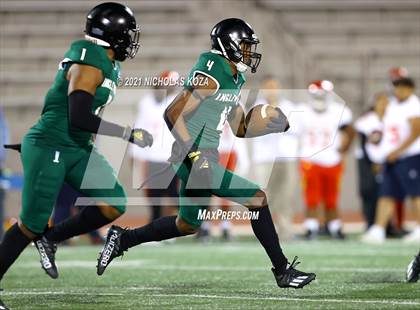 Thumbnail 3 in Hawthorne vs. Inglewood photogallery.