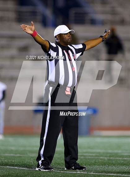 Thumbnail 2 in Hawthorne vs. Inglewood photogallery.