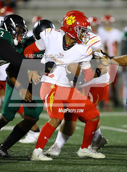 Thumbnail 2 in Hawthorne vs. Inglewood photogallery.