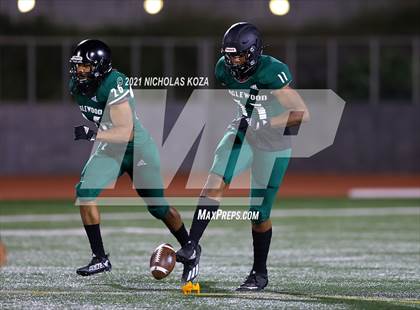Thumbnail 3 in Hawthorne vs. Inglewood photogallery.