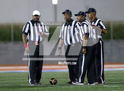 Thumbnail 3 in Hawthorne vs. Inglewood photogallery.