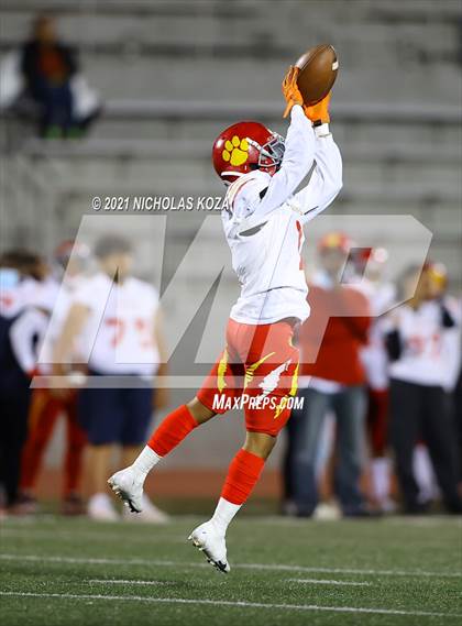 Thumbnail 2 in Hawthorne vs. Inglewood photogallery.