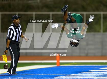 Thumbnail 2 in Hawthorne vs. Inglewood photogallery.