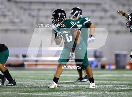 Thumbnail 3 in Hawthorne vs. Inglewood photogallery.