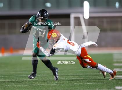 Thumbnail 3 in Hawthorne vs. Inglewood photogallery.