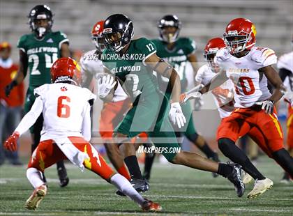 Thumbnail 3 in Hawthorne vs. Inglewood photogallery.