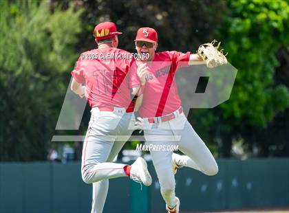 Thumbnail 1 in Regis Jesuit vs Grandview (CHSAA 5A 4th Round Consolation) photogallery.