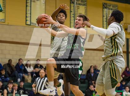 Thumbnail 2 in Pascack Valley vs. St. Joseph Regional (St Joseph Classic) photogallery.