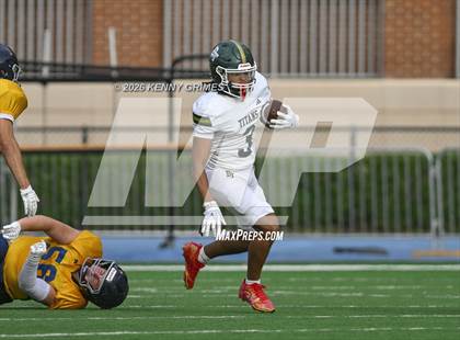 Thumbnail 3 in JV: Marist vs Blessed Trinity photogallery.