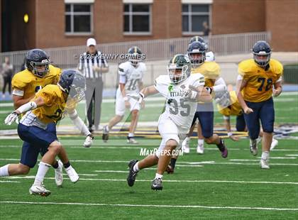 Thumbnail 2 in JV: Marist vs Blessed Trinity photogallery.