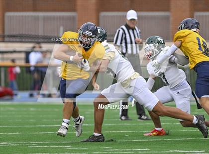 Thumbnail 3 in JV: Marist vs Blessed Trinity photogallery.