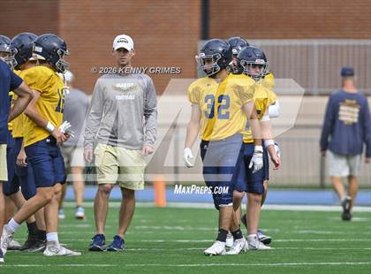 Thumbnail 2 in JV: Marist vs Blessed Trinity photogallery.