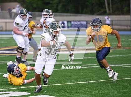 Thumbnail 3 in JV: Marist vs Blessed Trinity photogallery.