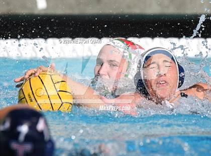 Thumbnail 2 in Costa Mesa vs. Tesoro (Warrior Classic) photogallery.
