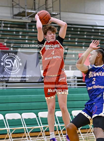 Thumbnail 3 in Illinois vs Wisconsin (Midwest All-Star Challenge) photogallery.