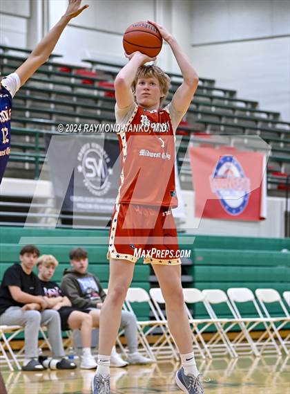 Thumbnail 2 in Illinois vs Wisconsin (Midwest All-Star Challenge) photogallery.