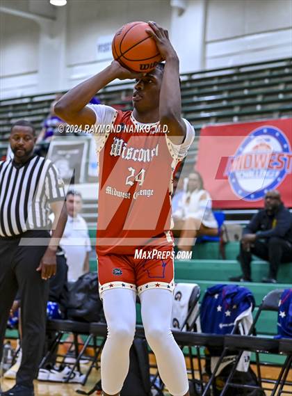 Thumbnail 2 in Illinois vs Wisconsin (Midwest All-Star Challenge) photogallery.