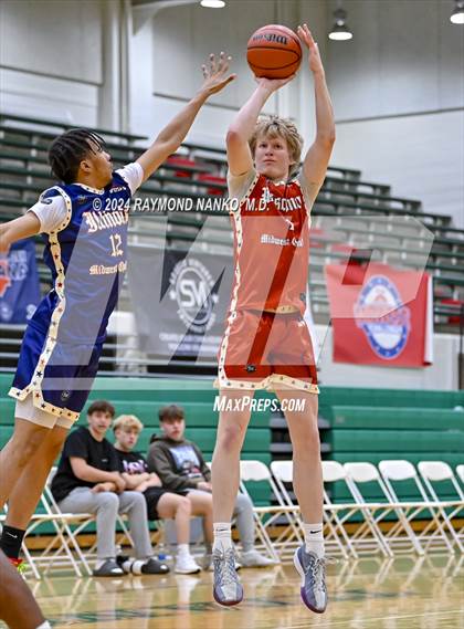 Thumbnail 3 in Illinois vs Wisconsin (Midwest All-Star Challenge) photogallery.