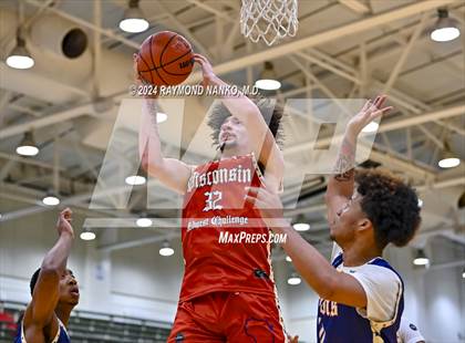 Thumbnail 3 in Illinois vs Wisconsin (Midwest All-Star Challenge) photogallery.