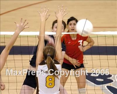 Thumbnail 2 in Yuba City vs. Nevada Union (D1 Section Final) photogallery.