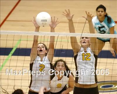 Thumbnail 2 in Yuba City vs. Nevada Union (D1 Section Final) photogallery.
