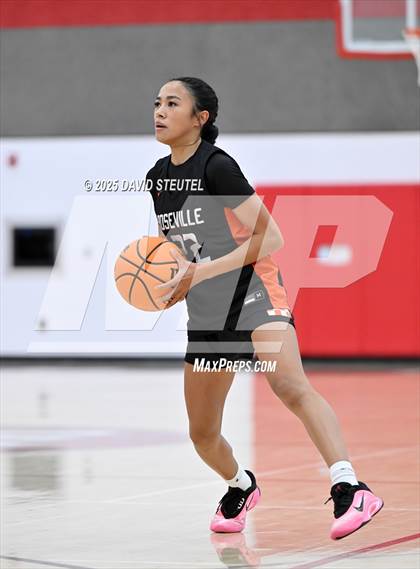 Thumbnail 3 in Roseville vs. Winters (Cardinal Classic) photogallery.