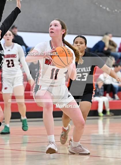 Thumbnail 2 in Roseville vs. Winters (Cardinal Classic) photogallery.