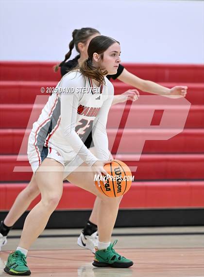 Thumbnail 2 in Roseville vs. Winters (Cardinal Classic) photogallery.