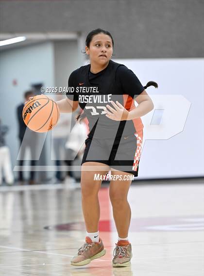 Thumbnail 2 in Roseville vs. Winters (Cardinal Classic) photogallery.