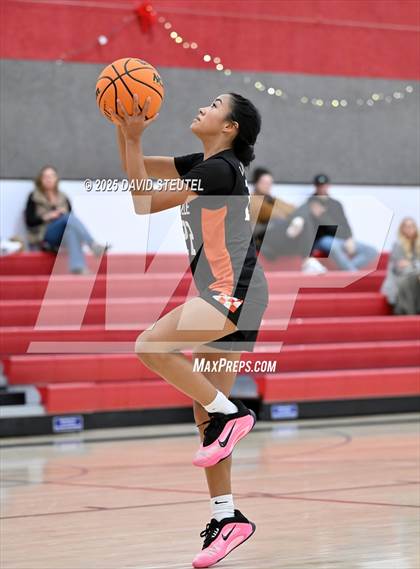 Thumbnail 3 in Roseville vs. Winters (Cardinal Classic) photogallery.