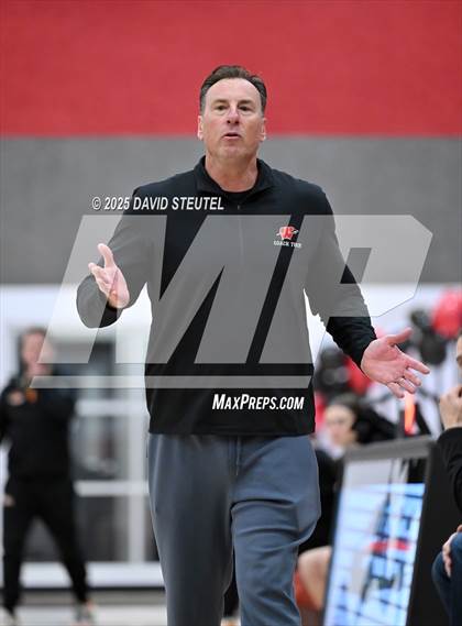 Thumbnail 3 in Roseville vs. Winters (Cardinal Classic) photogallery.