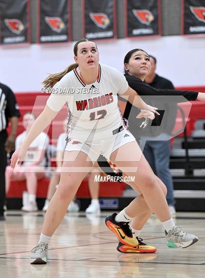 Thumbnail 1 in Roseville vs. Winters (Cardinal Classic) photogallery.