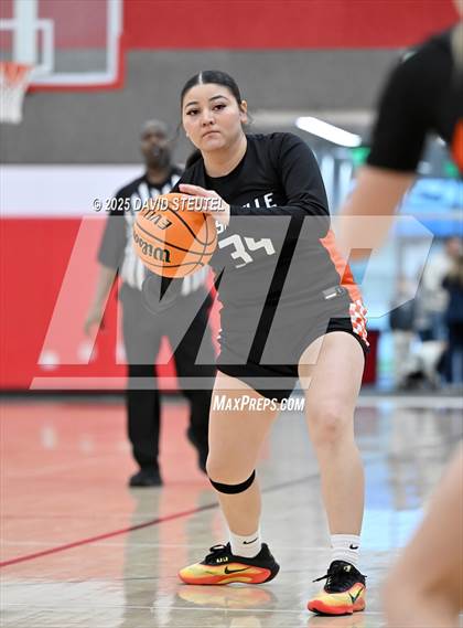 Thumbnail 3 in Roseville vs. Winters (Cardinal Classic) photogallery.