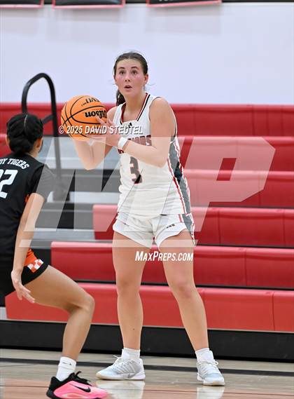 Thumbnail 3 in Roseville vs. Winters (Cardinal Classic) photogallery.