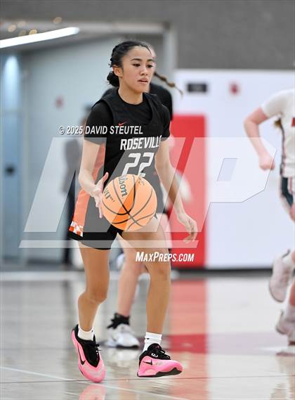 Thumbnail 1 in Roseville vs. Winters (Cardinal Classic) photogallery.