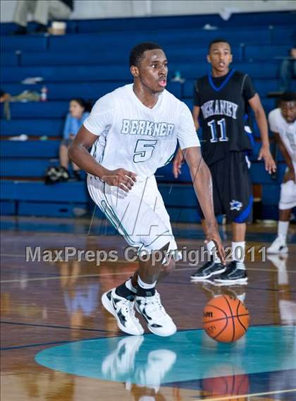 Thumbnail 3 in Dekaney @ Berkner (McDonald's Texas Invitational) photogallery.
