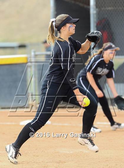 Thumbnail 2 in Valencia vs. Pacifica (CIF SS Playoffs) photogallery.