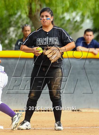 Thumbnail 2 in Valencia vs. Pacifica (CIF SS Playoffs) photogallery.