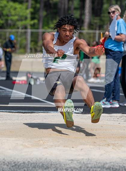 Thumbnail 1 in NCHSAA 3A/4A Sandhills Athletic Conference Championships photogallery.