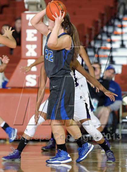 Thumbnail 3 in Lincoln vs. Georgetown (UIL 4A Final) photogallery.