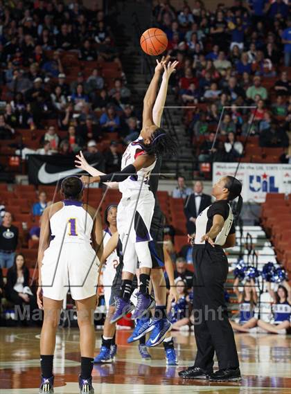 Thumbnail 2 in Lincoln vs. Georgetown (UIL 4A Final) photogallery.