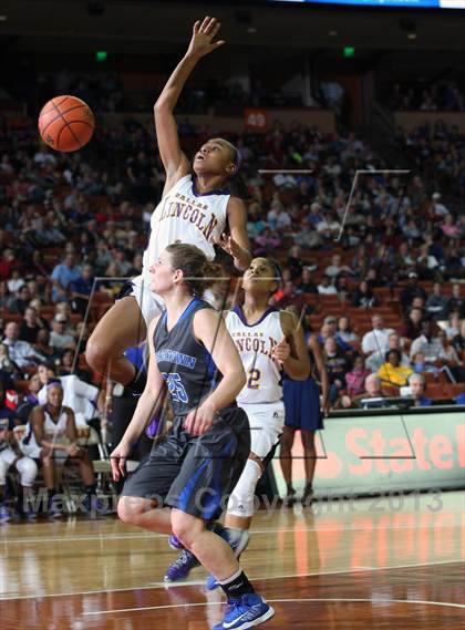 Thumbnail 2 in Lincoln vs. Georgetown (UIL 4A Final) photogallery.