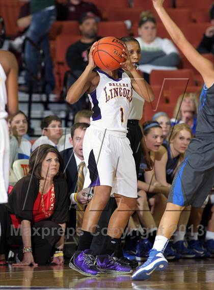 Thumbnail 2 in Lincoln vs. Georgetown (UIL 4A Final) photogallery.